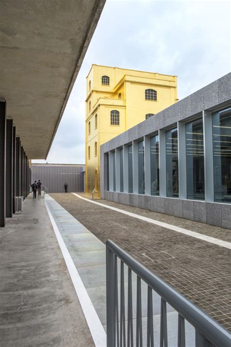 fondazione prada informazioni|prada rem koolhaas.